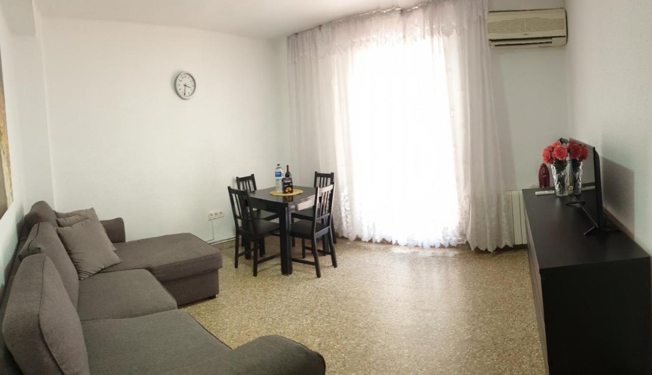 Apartment For 6 People. Valencia Exterior photo
